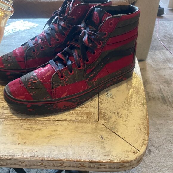 “Vans x Nightmare on Elm Street Sk8‐Hi Freddy Krueger Horror Pack Men’s 9 - Picture 3 of 8